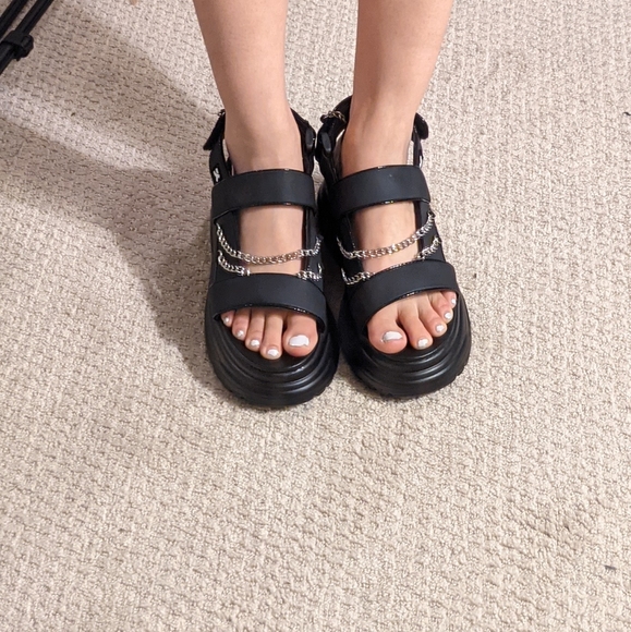 Koi Marnus Chain Sandals - Picture 6 of 6